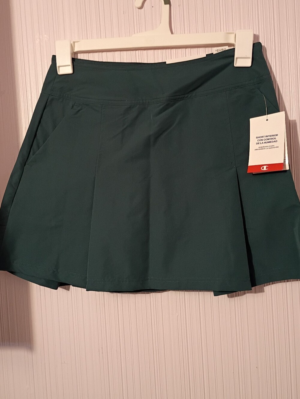 New Champion Womens  Skort Size 6